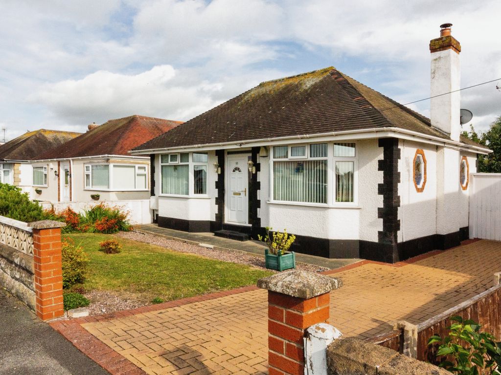 2 bed bungalow for sale in Victoria Road West, Prestatyn LL19, £225,000