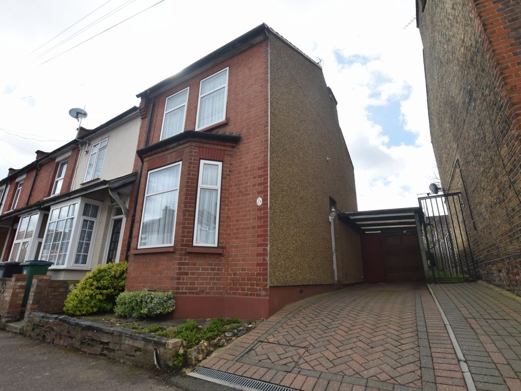 3 bed end terrace house for sale in Ridge Street, North Watford WD24