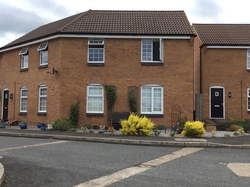 2 bed to rent in Clarendon Close, Little Stanion, Corby NN18