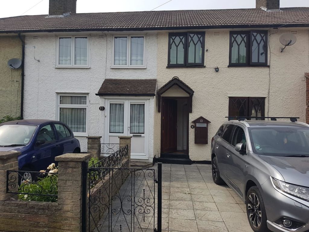 3 bed terraced house to rent in Lambley, Dagenham RM9 Zoopla