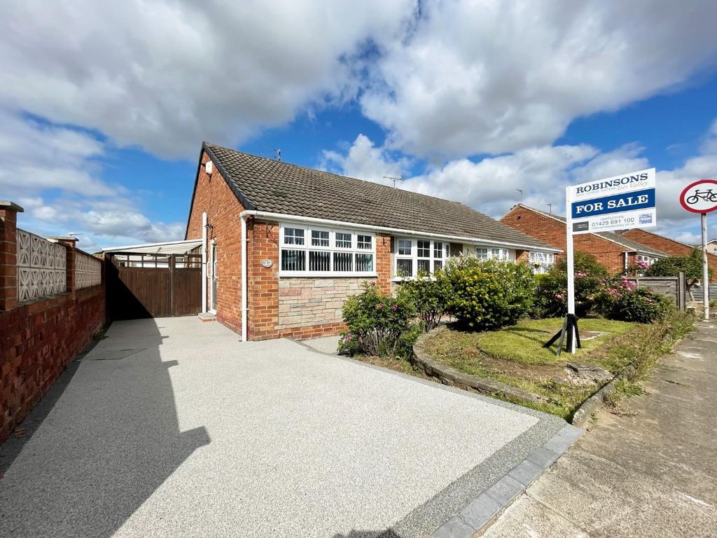 2 bed semidetached bungalow for sale in Newark Road, Fens, Hartlepool