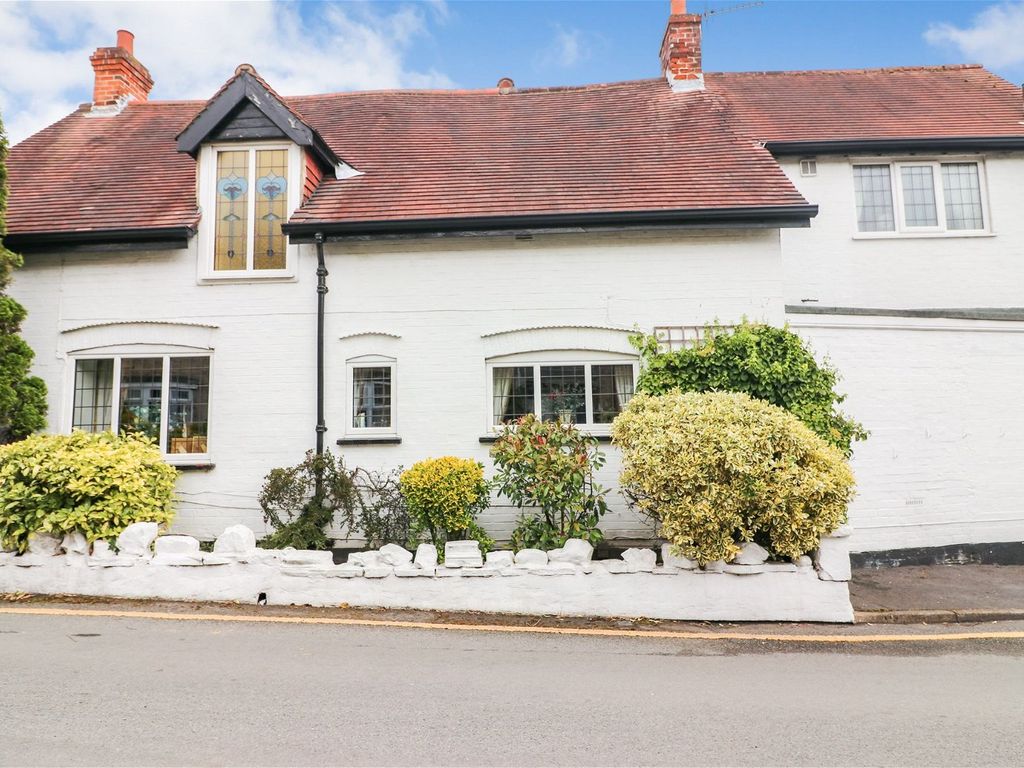 3 bed detached house for sale in Pinfold Lane, Scartho, Grimsby DN33, £