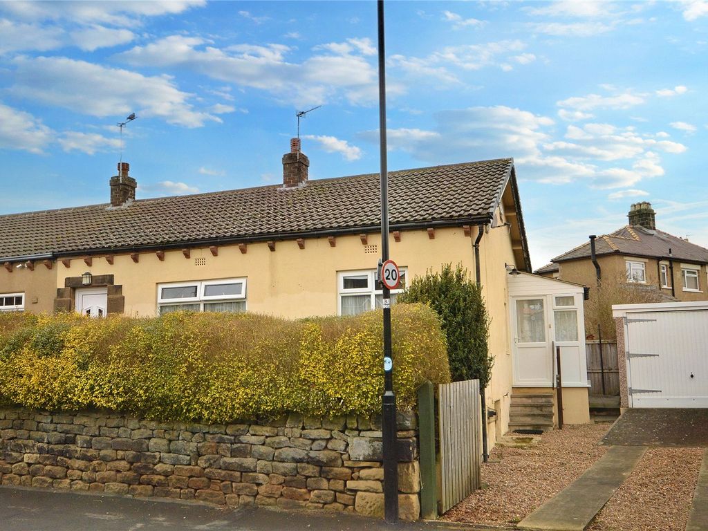 2 bed bungalow for sale in Back Lane, Guiseley, Leeds, West Yorkshire