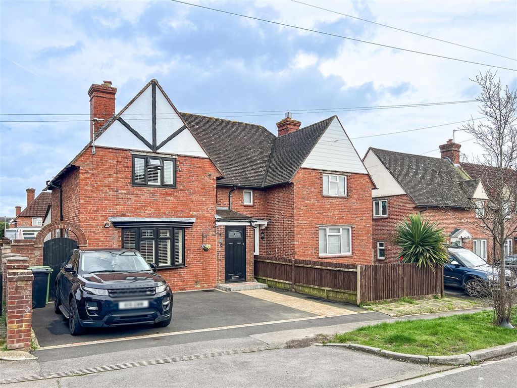 3 bed semidetached house for sale in Third Avenue, Cosham, Portsmouth PO6, £325,000 Zoopla