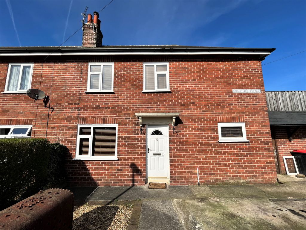 3 bed terraced house for sale in Grizedale Avenue, Preston PR3 Zoopla