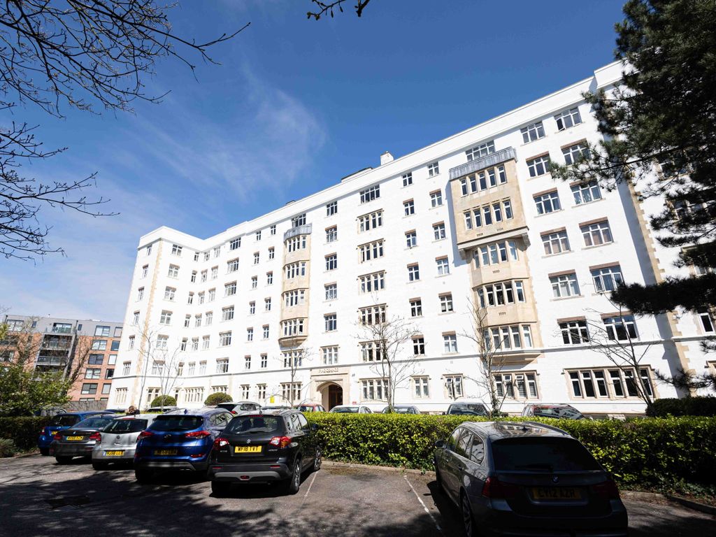 2 bed flat for sale in Bath Road, Bournemouth BH1, £210,000 Zoopla