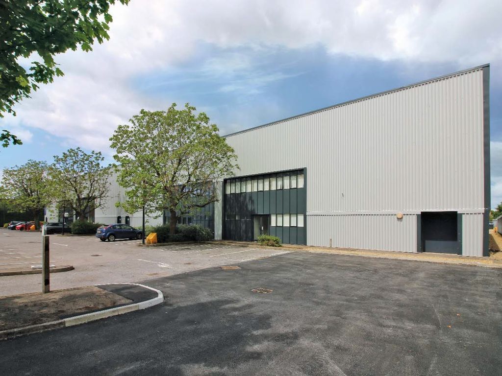 Warehouse to let in Cartwright Road, Stevenage SG1, £93,500 pa Zoopla