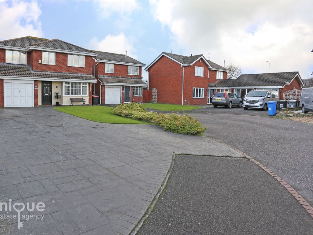 4 bed detached house for sale in Mariners Close, Fleetwood FY7, £