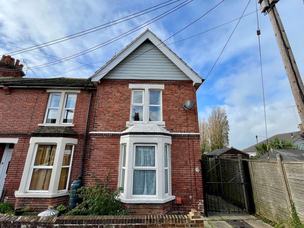 3 bed end terrace house for sale in 59 Stanhope Road, Littlehampton