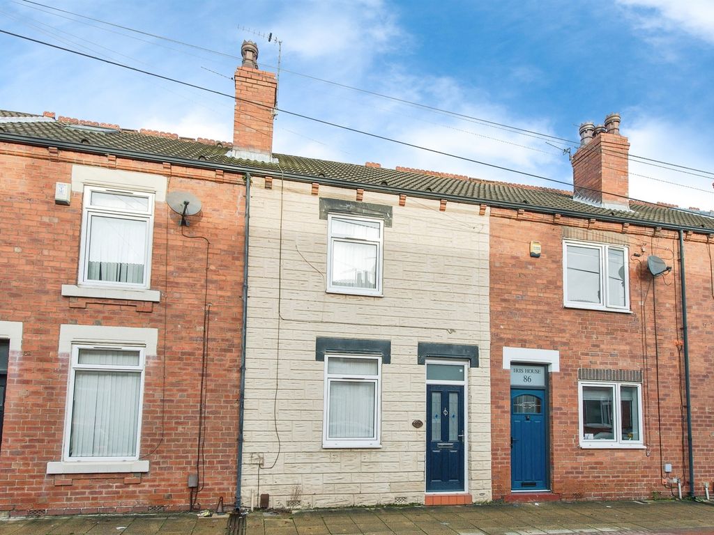 2 bed terraced house for sale in Ambler Street, Castleford WF10, £