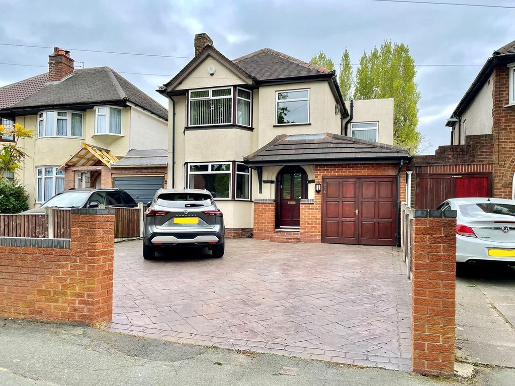 4 bed detached house for sale in Mill Lane, Wednesfield, Wolverhampton