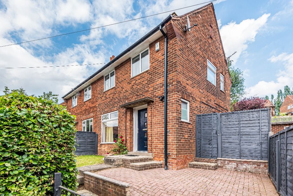 2 bed semidetached house for sale in Spen Approach, West Park, Leeds