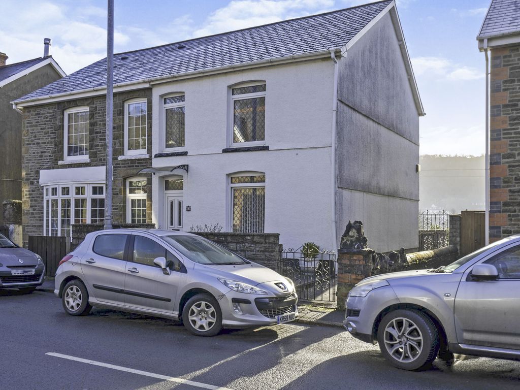 3 bed semidetached house for sale in High Street, Pontardawe, Neath