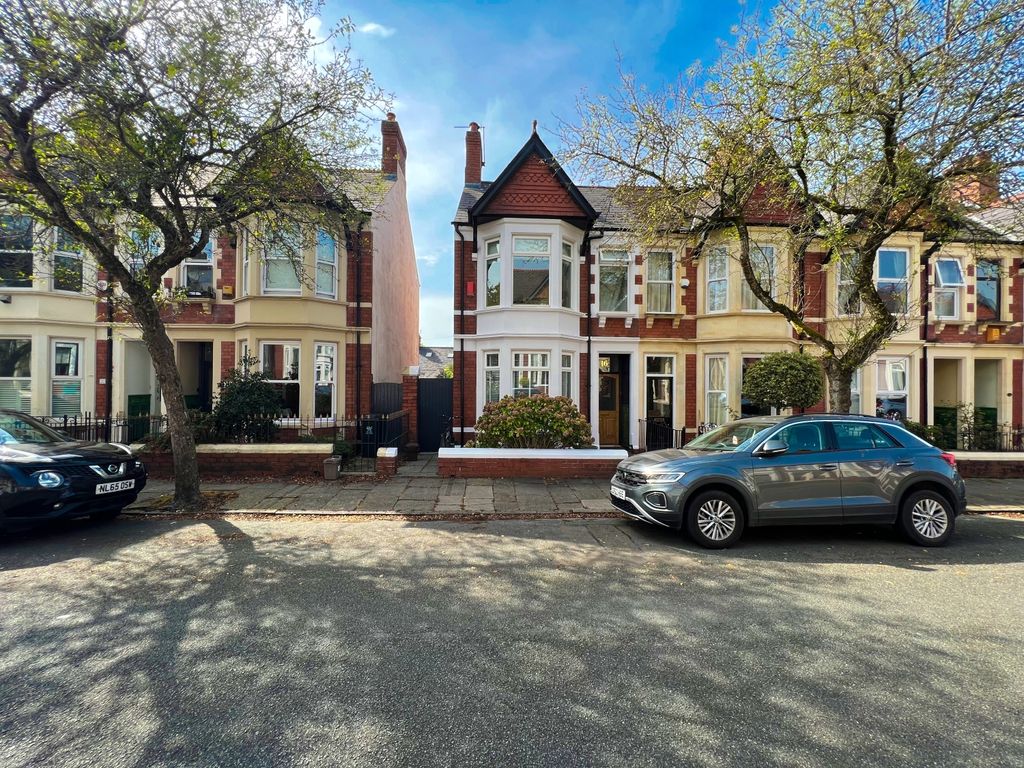 4 bed end terrace house for sale in Amesbury Road, Penylan, Cardiff