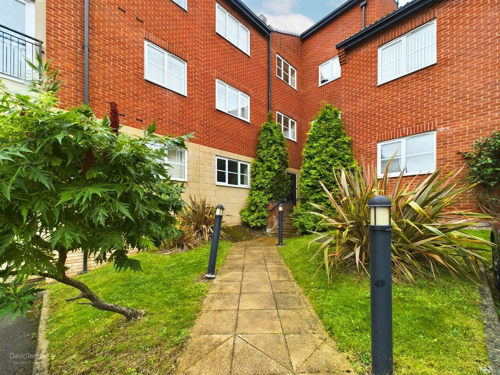 2 bed flat for sale in Mapperley Heights, Plains Road, Mapperley