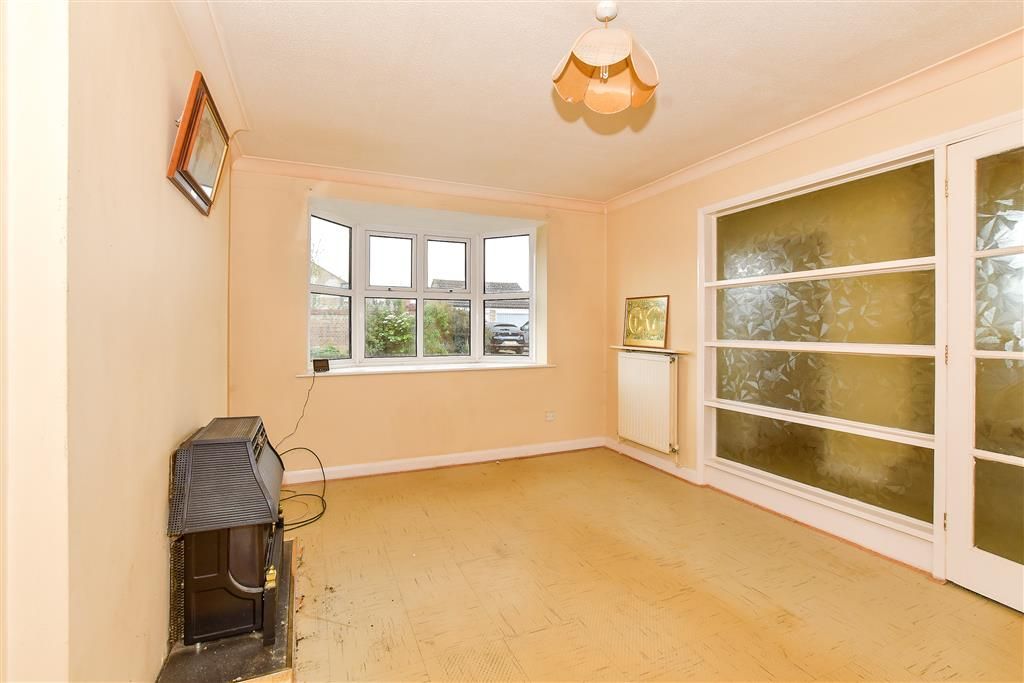 3 bed semidetached house for sale in Yeoman Gardens, Paddock Wood