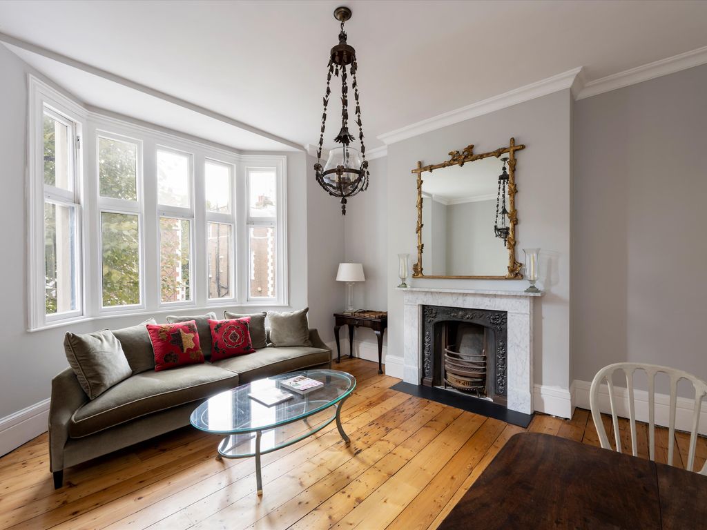 1 bed flat for sale in Henry Dickens Court, St. Anns Road, London W11