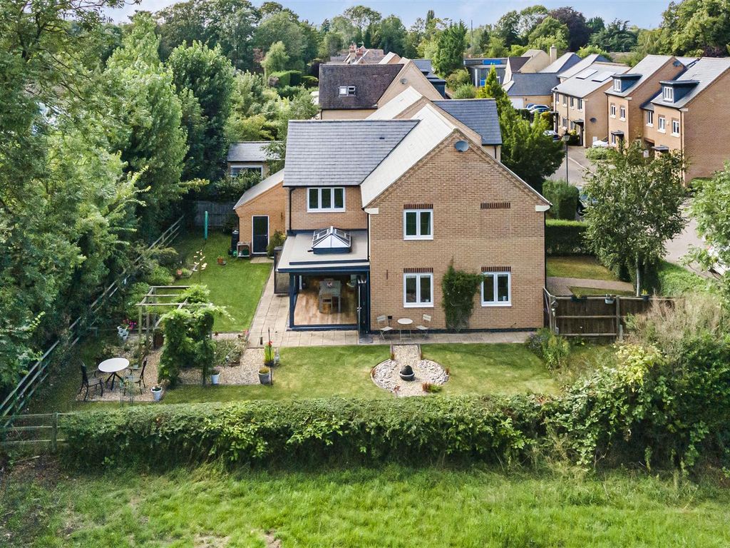 4 bed detached house for sale in Orchard Close, Harston, Cambridge CB22