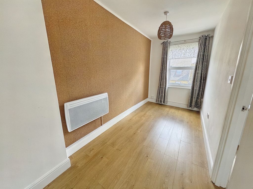 1 bed flat to rent in Langthorne Road, Leytonstone E11, £1,250 pcm Zoopla