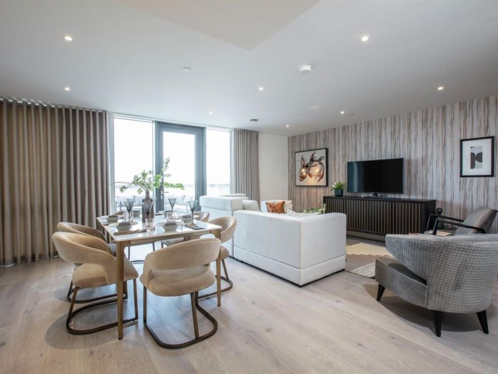 B150, North West Tower N4  