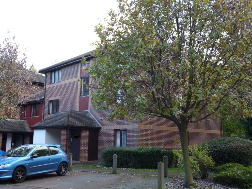 1 bed flat to rent in Pebble Drive, Didcot OX11 Zoopla
