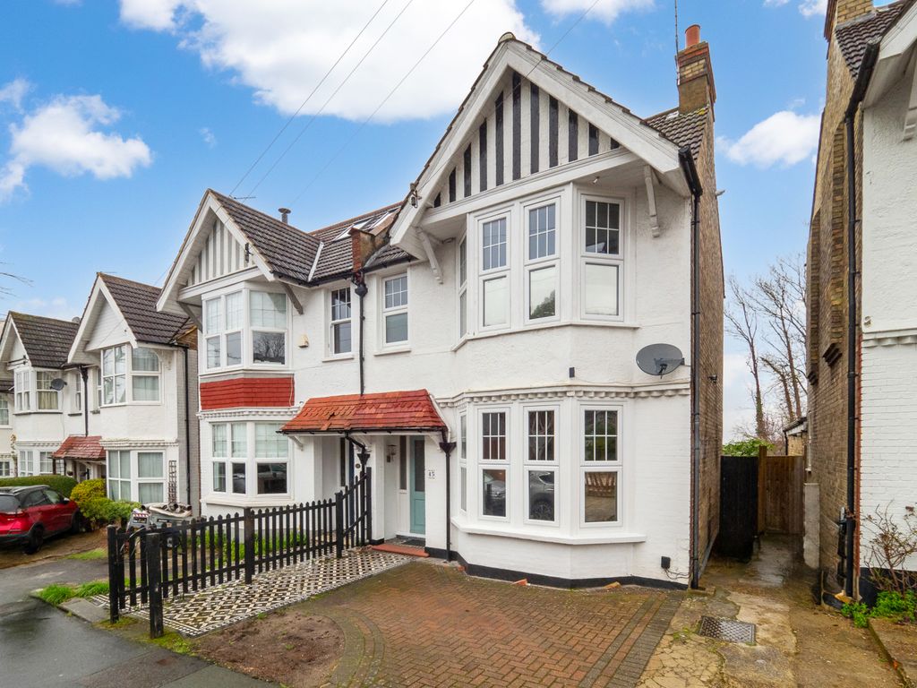 4 bed semidetached house for sale in Cumnor Road, South Sutton SM2, £