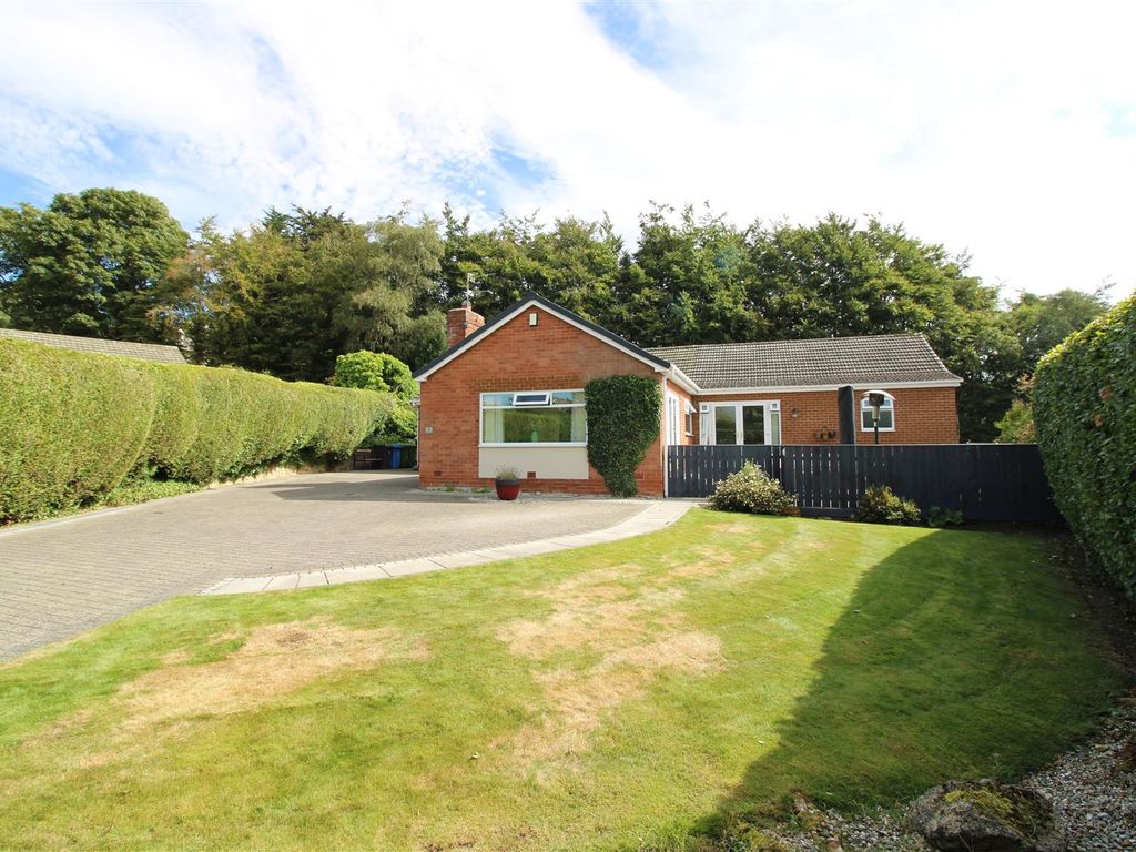 3 bed detached bungalow for sale in Greenacres, Darras Hall, Newcastle