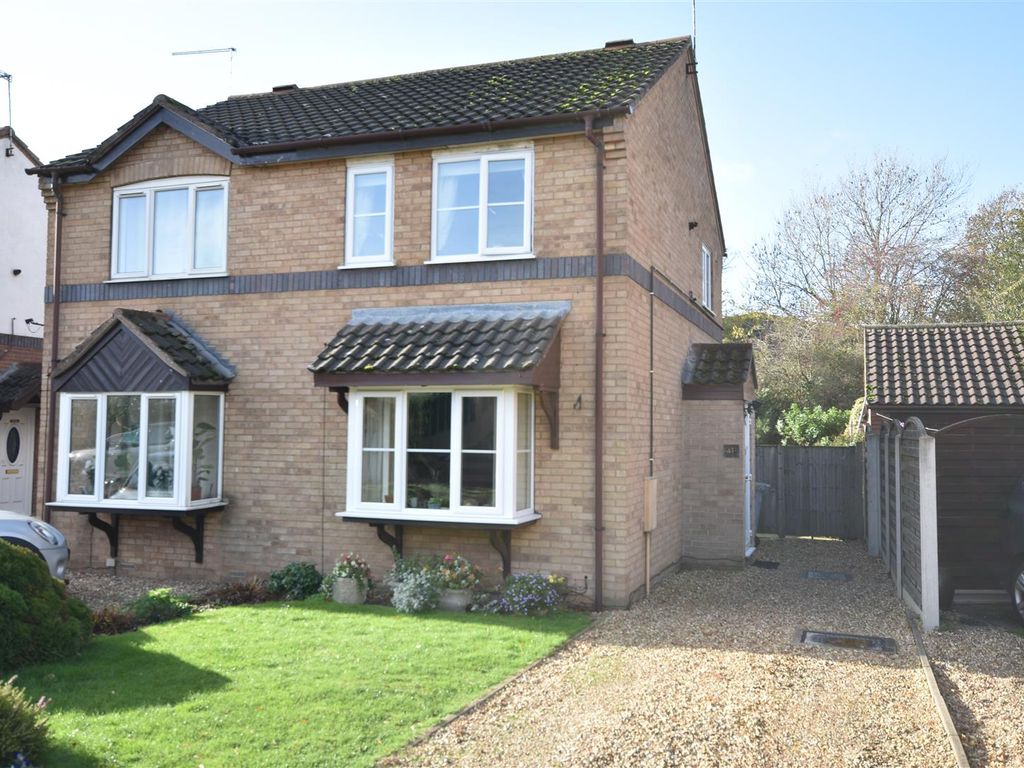 2 bed semidetached house for sale in Catkin Way, New Balderton, Newark