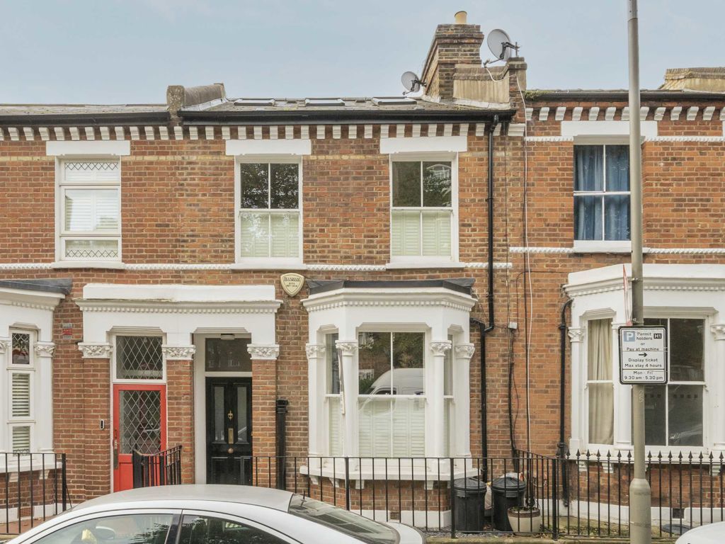 5 bed terraced house for sale in Alderbrook Road, London SW12, £