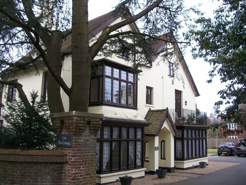 2 bed property for sale in Hillbury Road, Warlingham CR6, £340,000 Zoopla