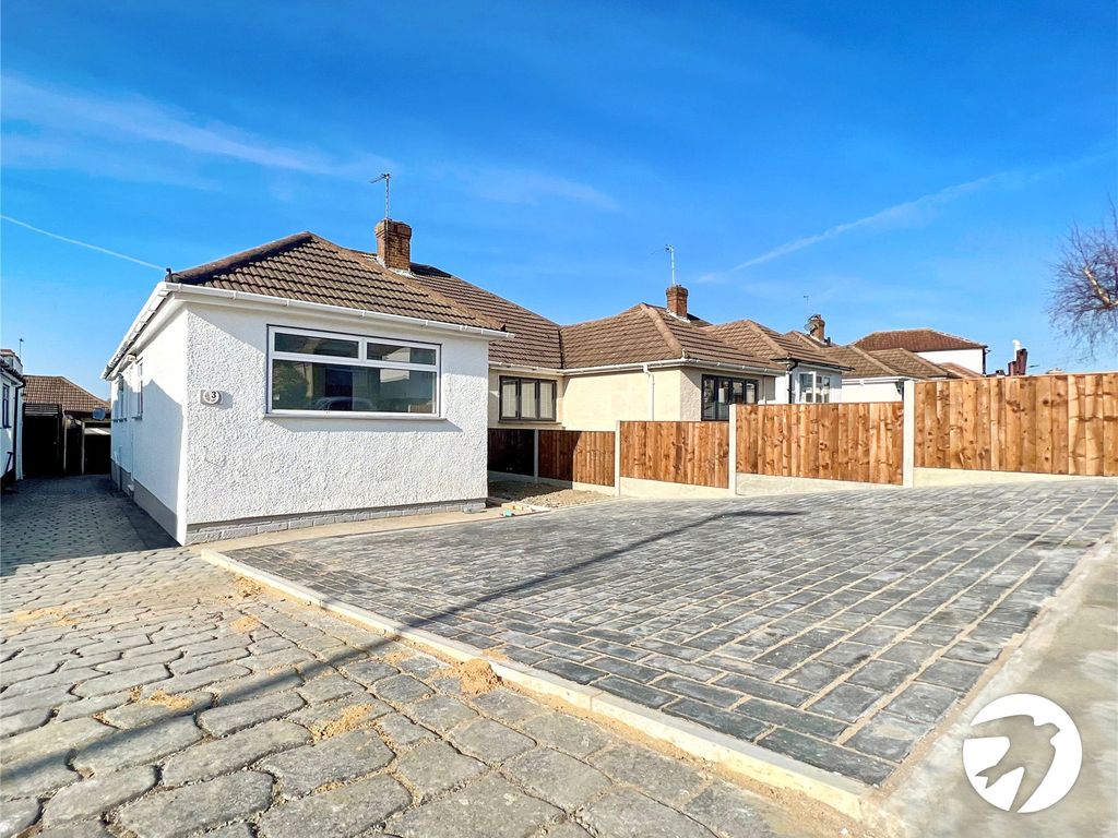 3 bed bungalow to rent in Whitefield Close, Orpington BR5 Zoopla