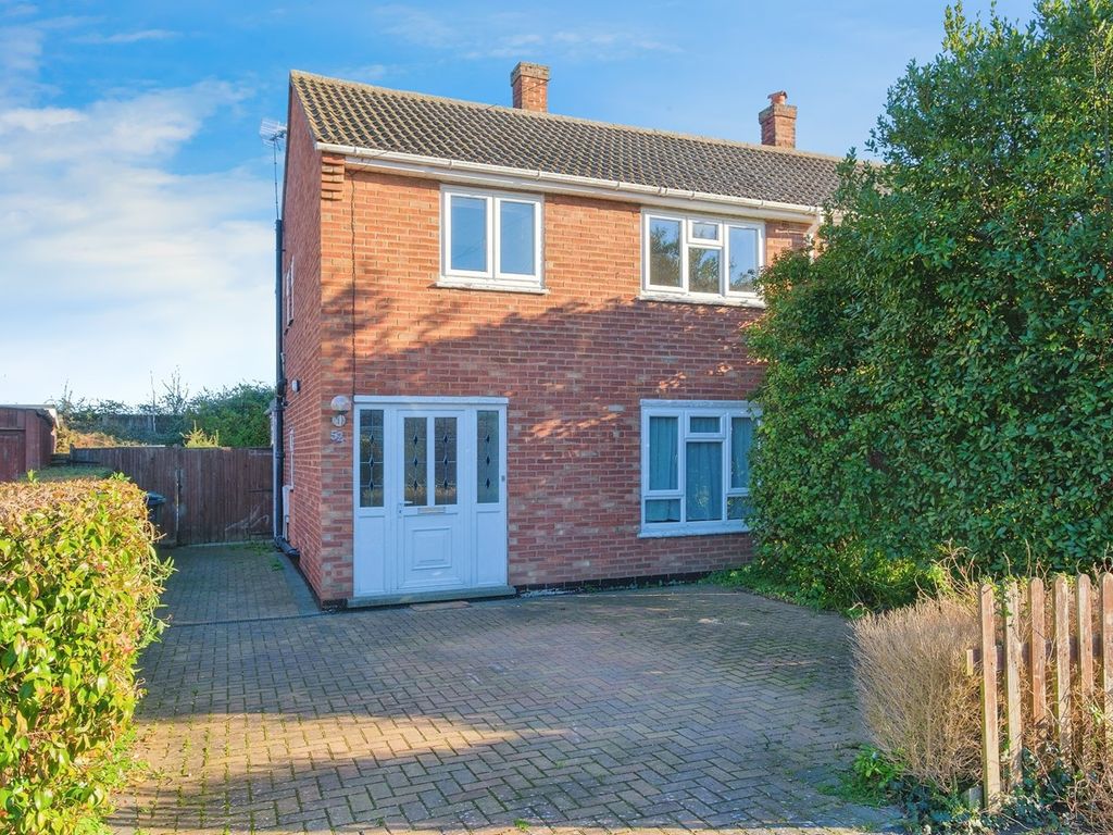 3 bed semidetached house for sale in Long Reach Road, Cambridge CB4, £