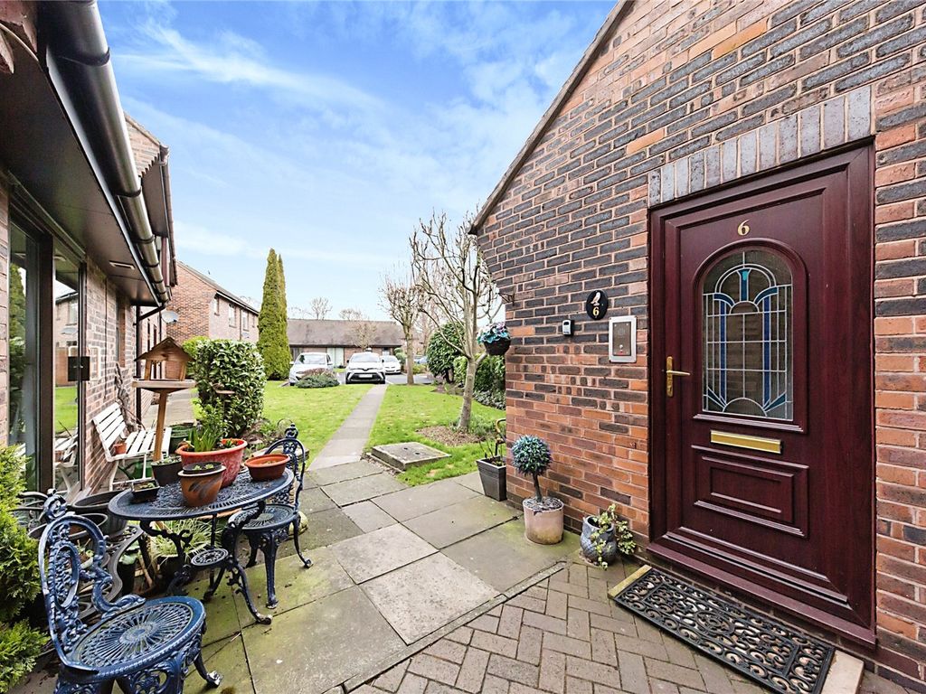 2 bed flat for sale in Wesley Close, Nantwich CW5 Zoopla