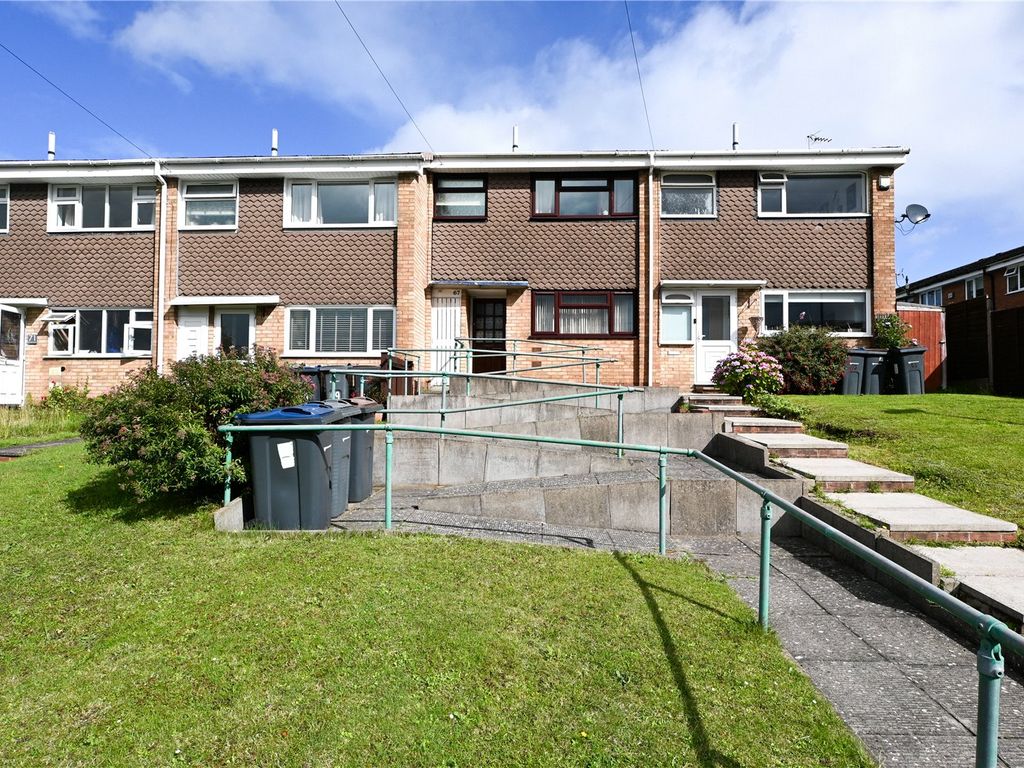 3 bed terraced house for sale in Winchester Gardens, Northfield