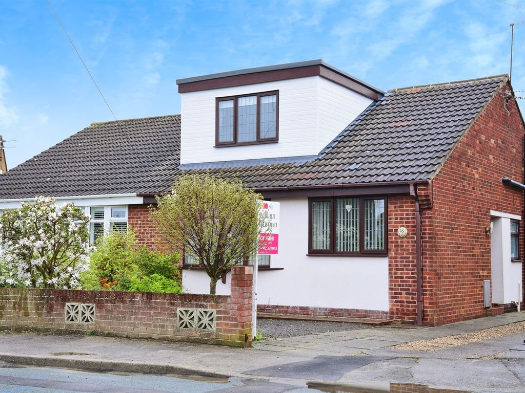 3 bed semidetached bungalow for sale in Albemarle Road, Bilton, Hull