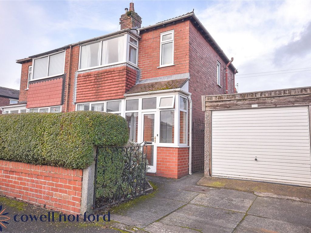 2 bed semidetached house for sale in Trevor Street, Castleton