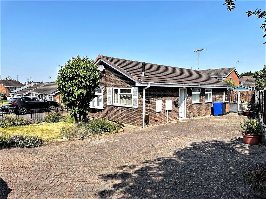 2 bed bungalow for sale in Tarporley Grove, StokeOnTrent