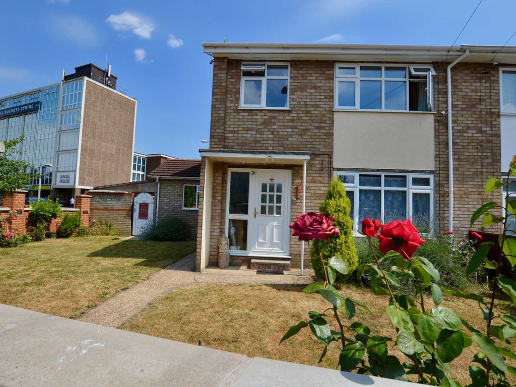 3 bed semidetached house to rent in Ashcroft Road, Luton LU2 Zoopla