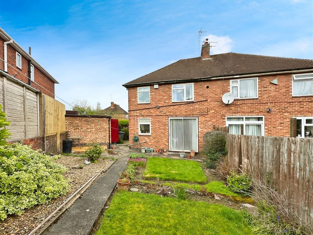 3 bed semidetached house for sale in Ditchling Avenue, Western Park