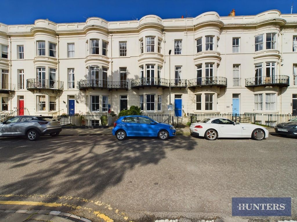 3 bed flat for sale in Albion Road, Scarborough, North Yorkshire YO11