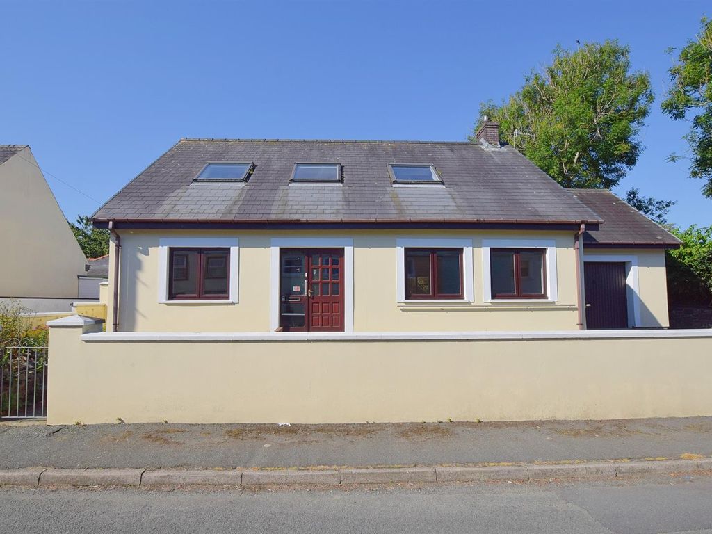 3 bed detached bungalow for sale in Smyth Street, Fishguard SA65 Zoopla
