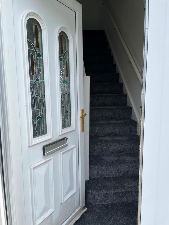 3 bed shared to rent in Deer Hill Court, Meltham