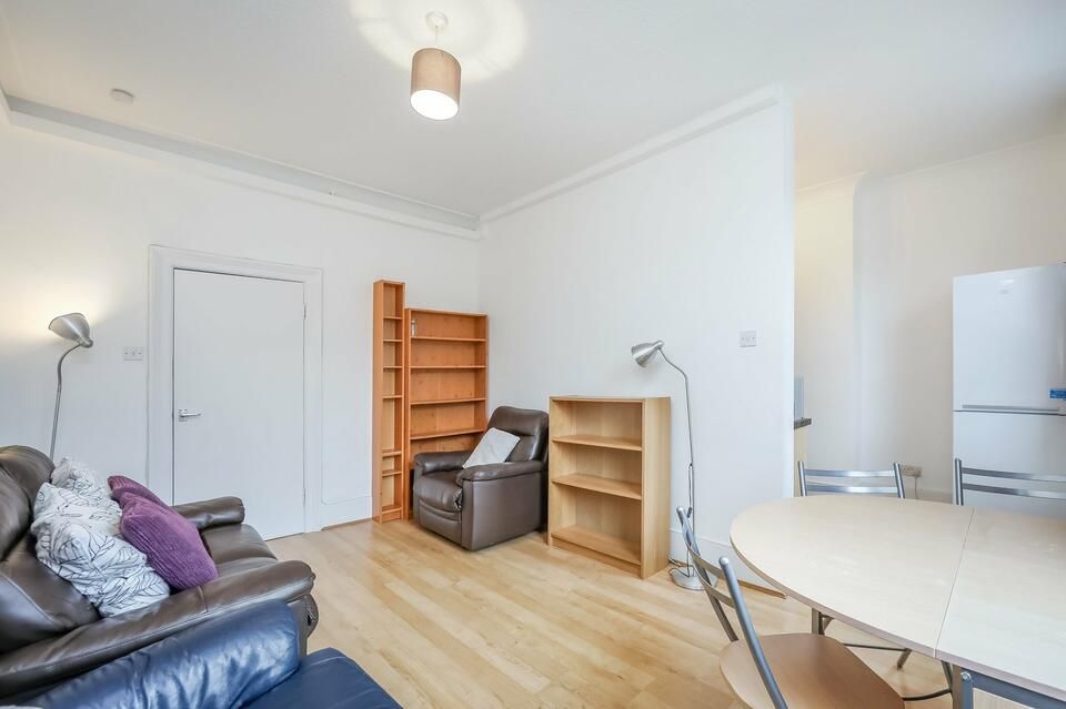 3 bed flat to rent in Woodstock Road, London N4 - Zoopla