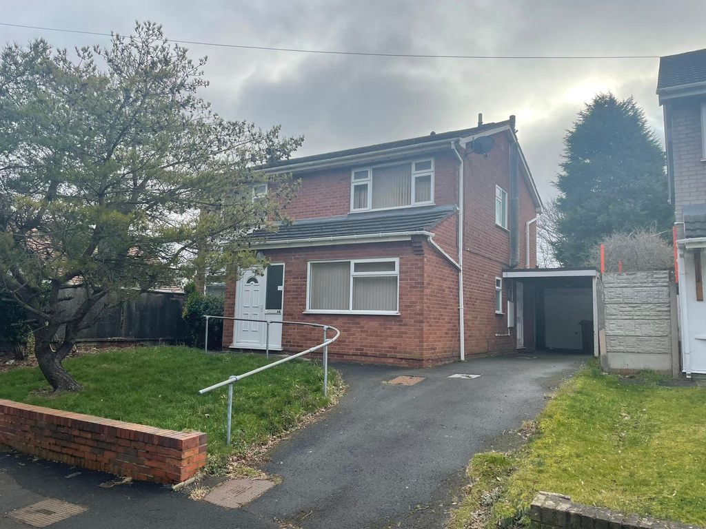 4 bed detached house for sale in Lewis Street, Bilston WV14 Zoopla