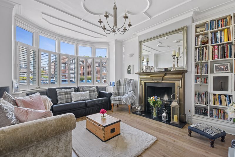 4 bed semidetached house for sale in Southfield Park, North Harrow