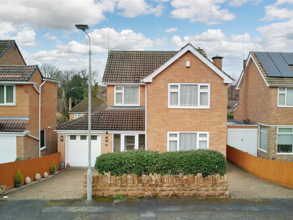 3 bed detached house for sale in Monsell Drive, Redhill, Nottingham NG5
