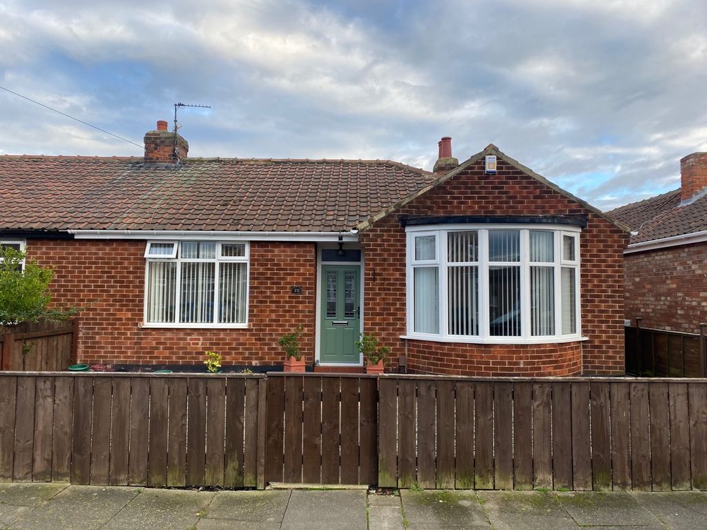 2 bed bungalow for sale in Jubilee Grove, Billingham, Durham TS22 Zoopla