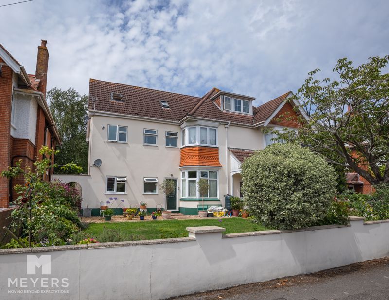 2 bed for sale in Queens Park Gardens, Queens Park BH8 Zoopla