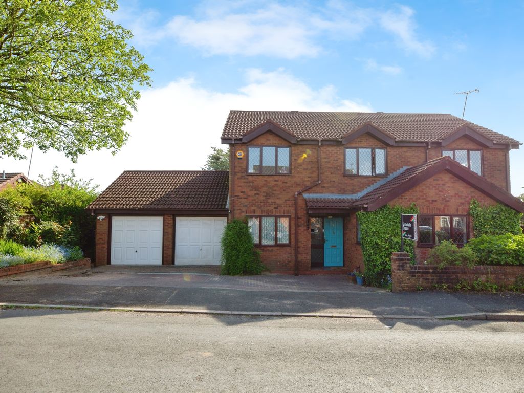 5 bed detached house for sale in Burgundy Drive, Tottington, Bury