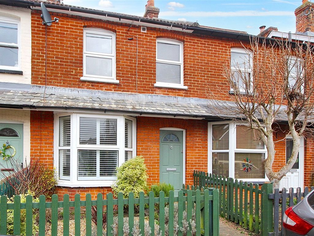 2 bed terraced house for sale in Mount Pleasant Road, Alton, Hampshire